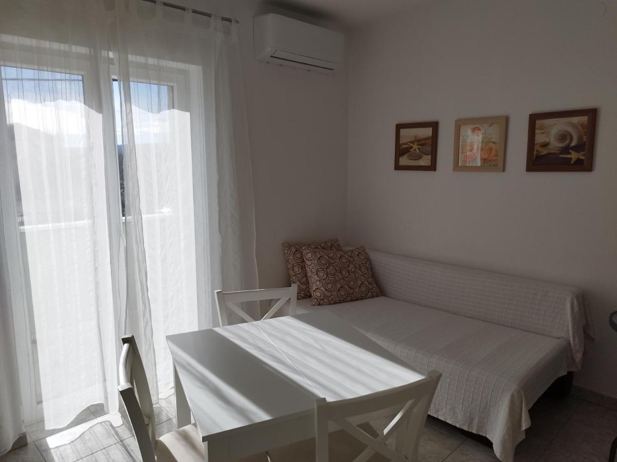 Apartments Valeria Kastela Ngoại thất bức ảnh