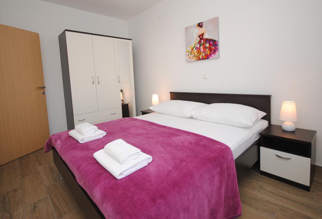 Apartments Valeria Kastela Ngoại thất bức ảnh