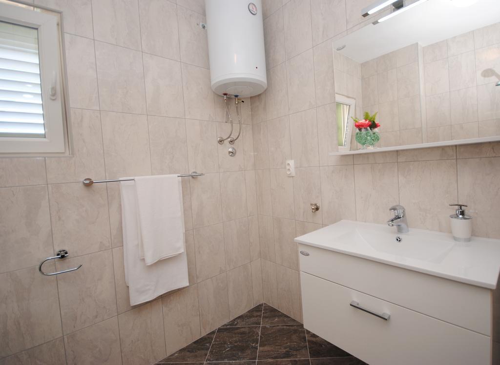 Apartments Valeria Kastela Ngoại thất bức ảnh